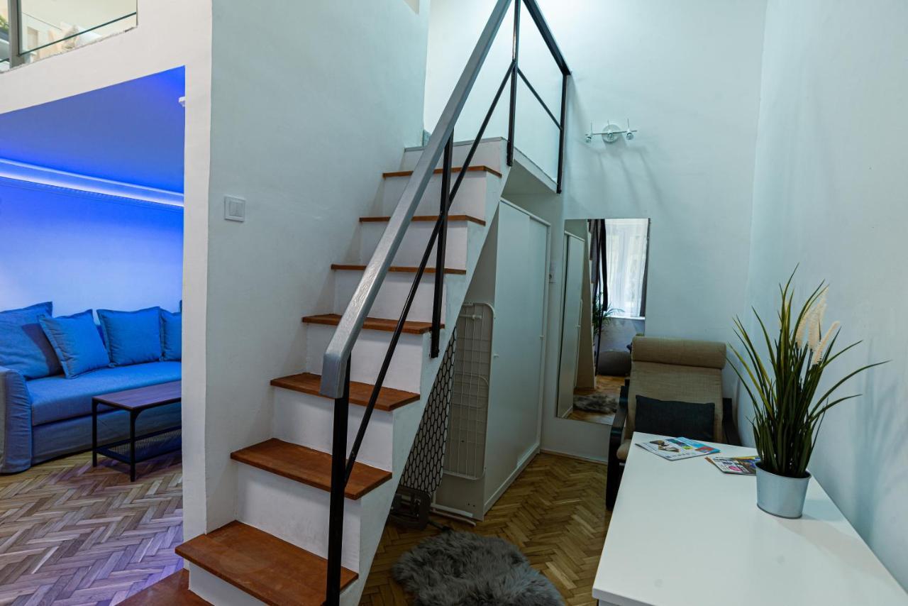 Bella Mia - Entire Apartment Near Liszt Ferenc Ter Βουδαπέστη Εξωτερικό φωτογραφία